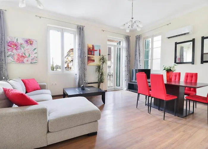 Down Town Apartment By Corfuescapes